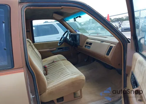 1990 Chevrolet Gmt-400 C1500 from USA, damaged, VIN 2GCEC19K9L1221418